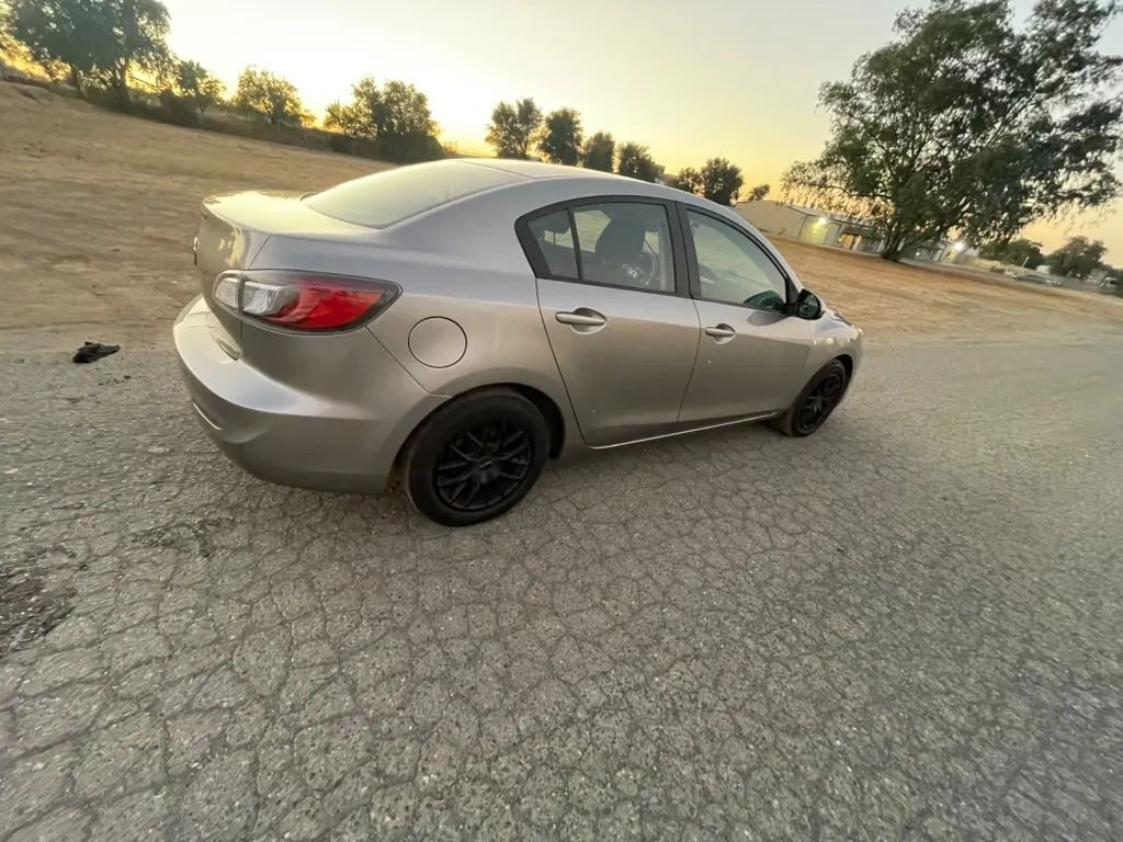 2012 MAZDA Mazda3