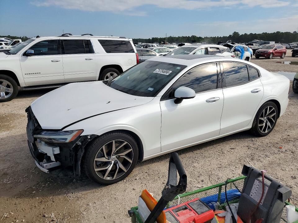 2019 VOLVO S60