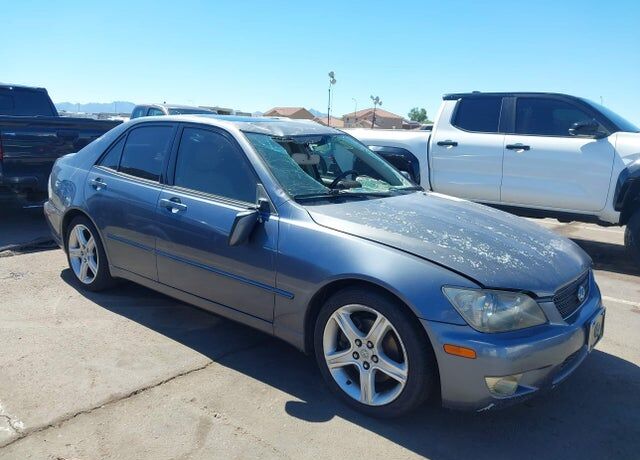 2005 LEXUS IS