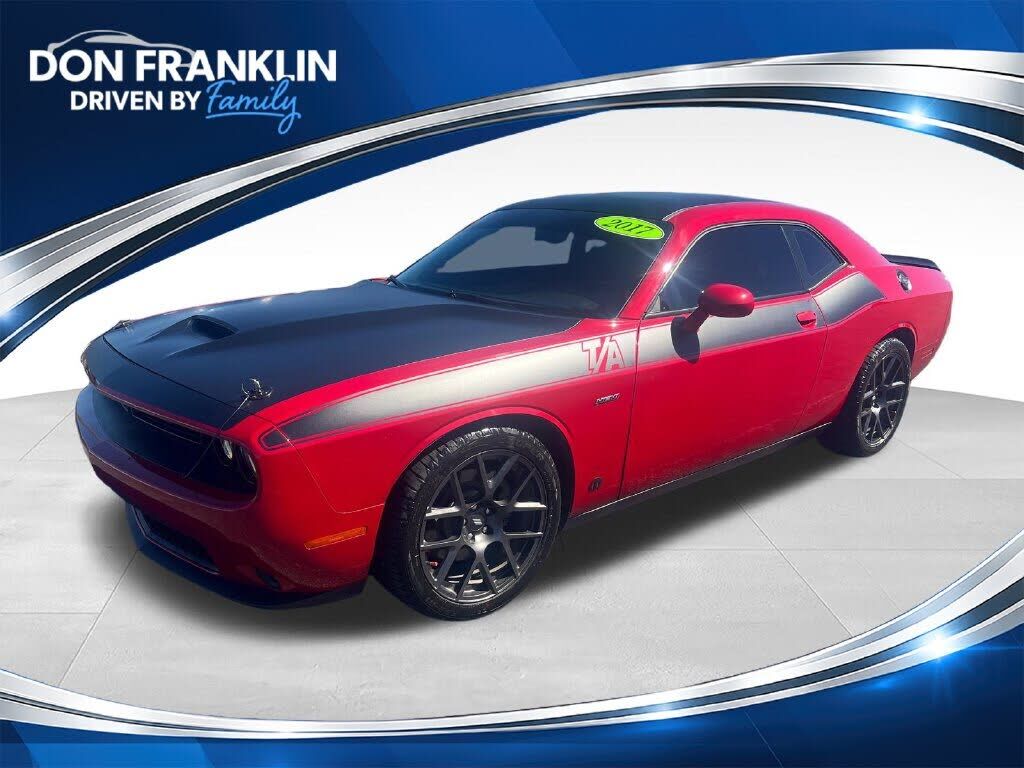 2017 DODGE Challenger