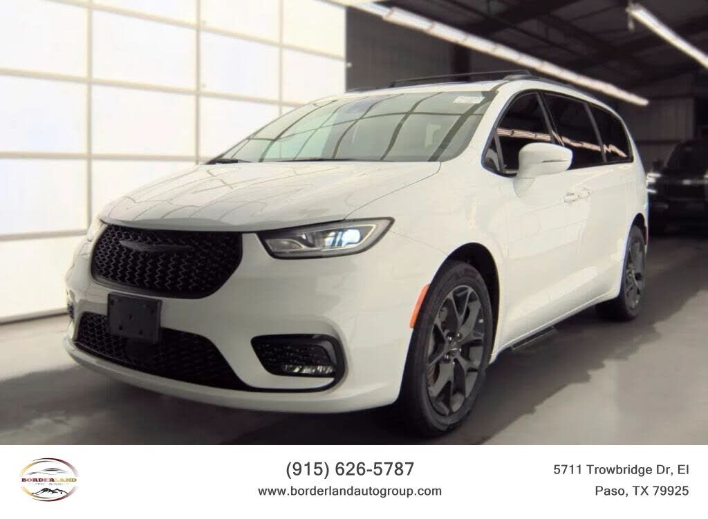 2022 CHRYSLER Pacifica