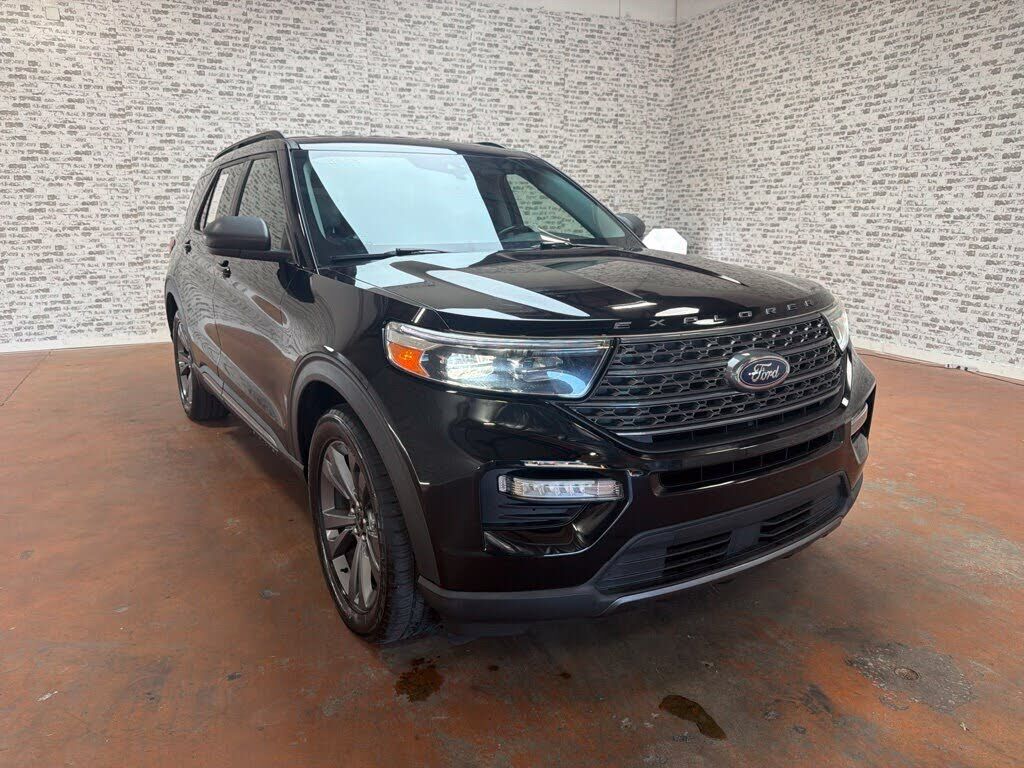 2021 FORD Explorer
