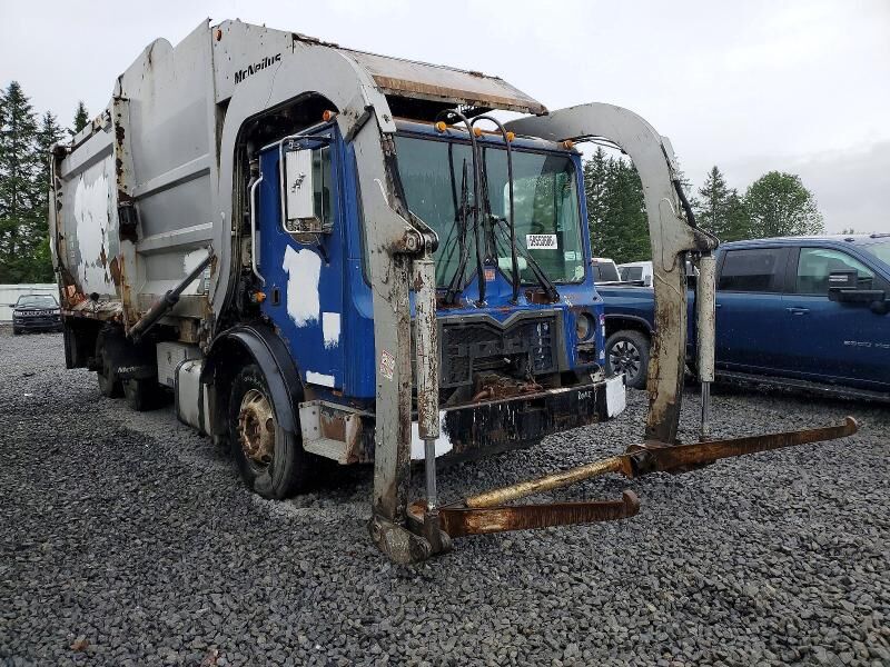 2015 MACK MRU