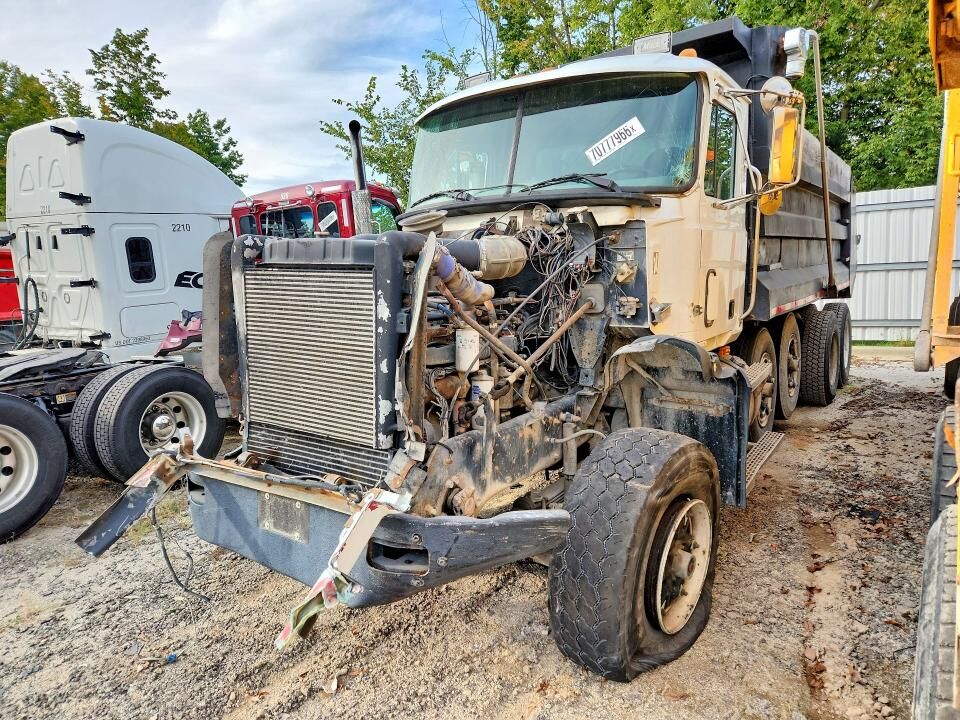 1995 MACK CL