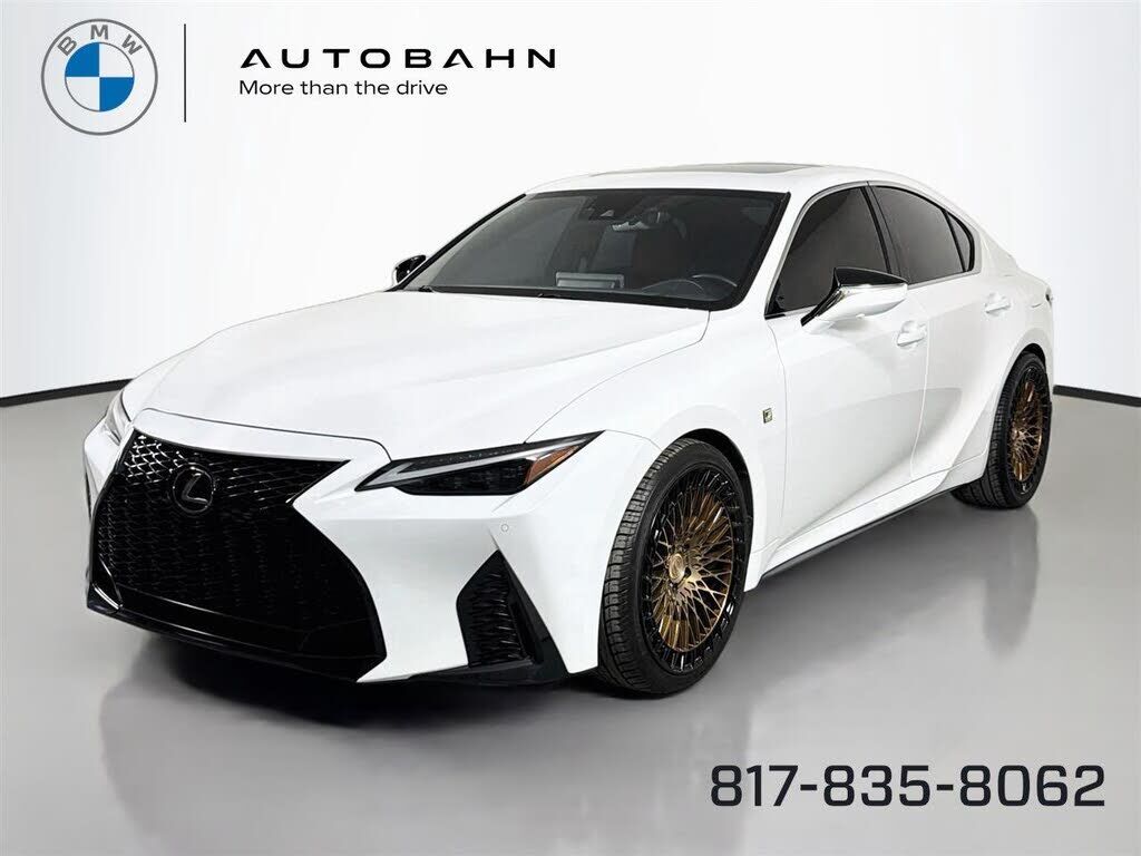 2023 LEXUS IS