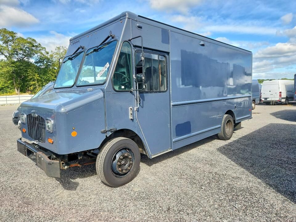 2021 FREIGHTLINER MT 45G Front Gasoline Engine Walk in Van Chassis