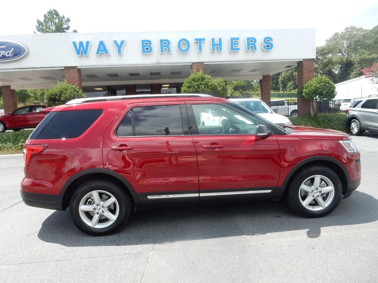 2019 FORD Explorer