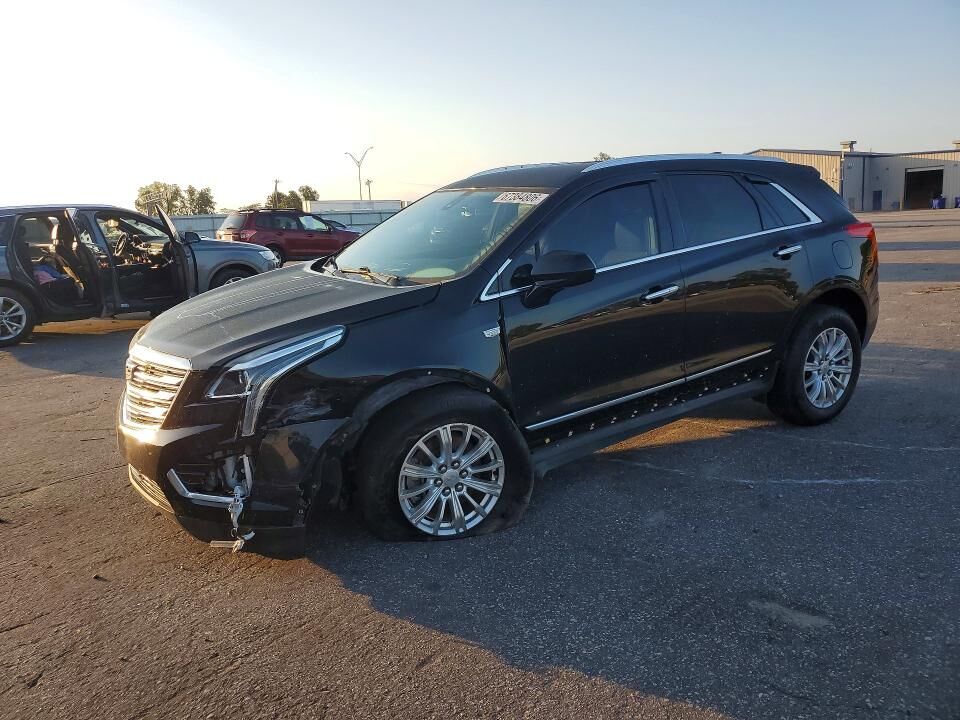 2017 CADILLAC XT5