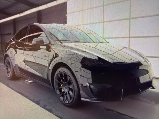 2022 TESLA Model Y