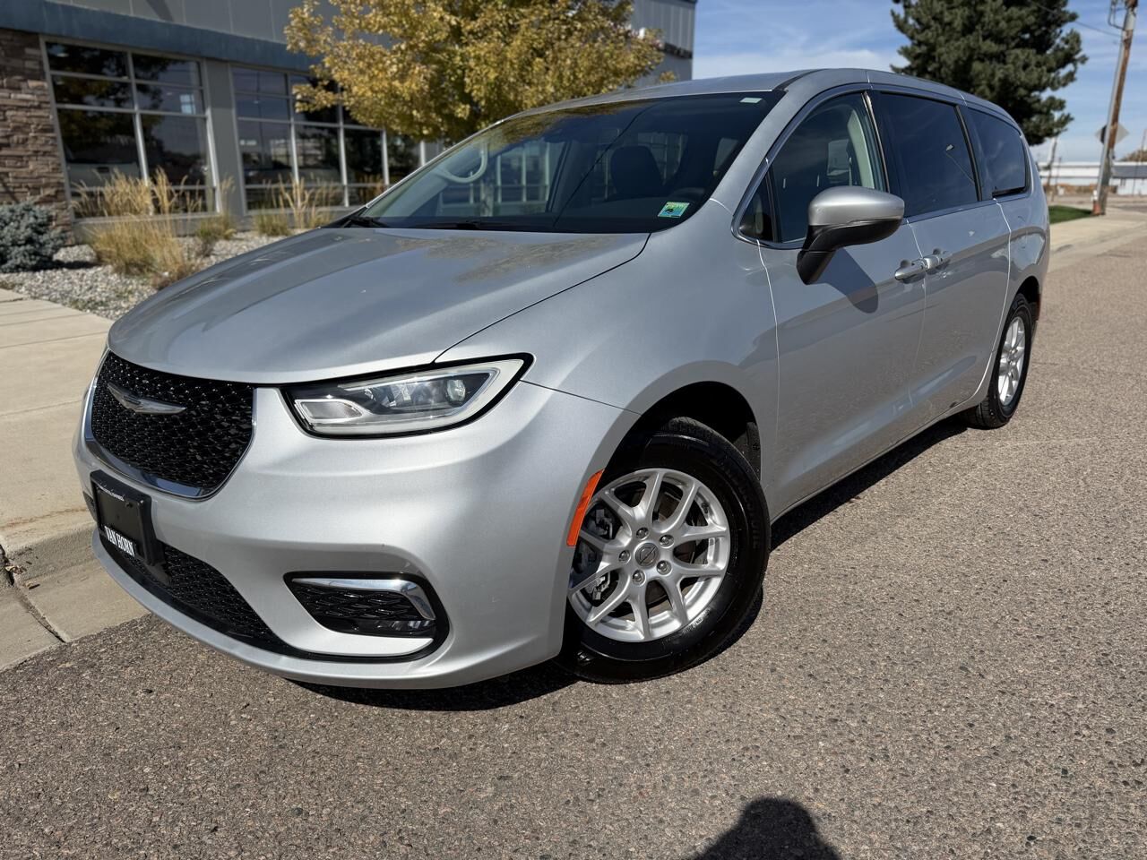 2023 CHRYSLER Pacifica