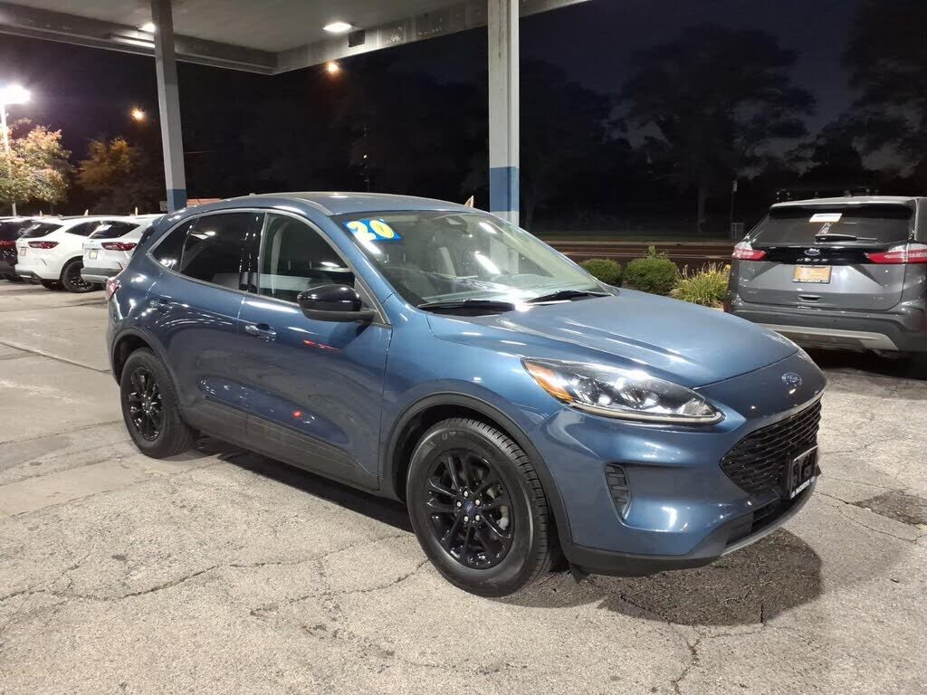 2020 FORD Escape
