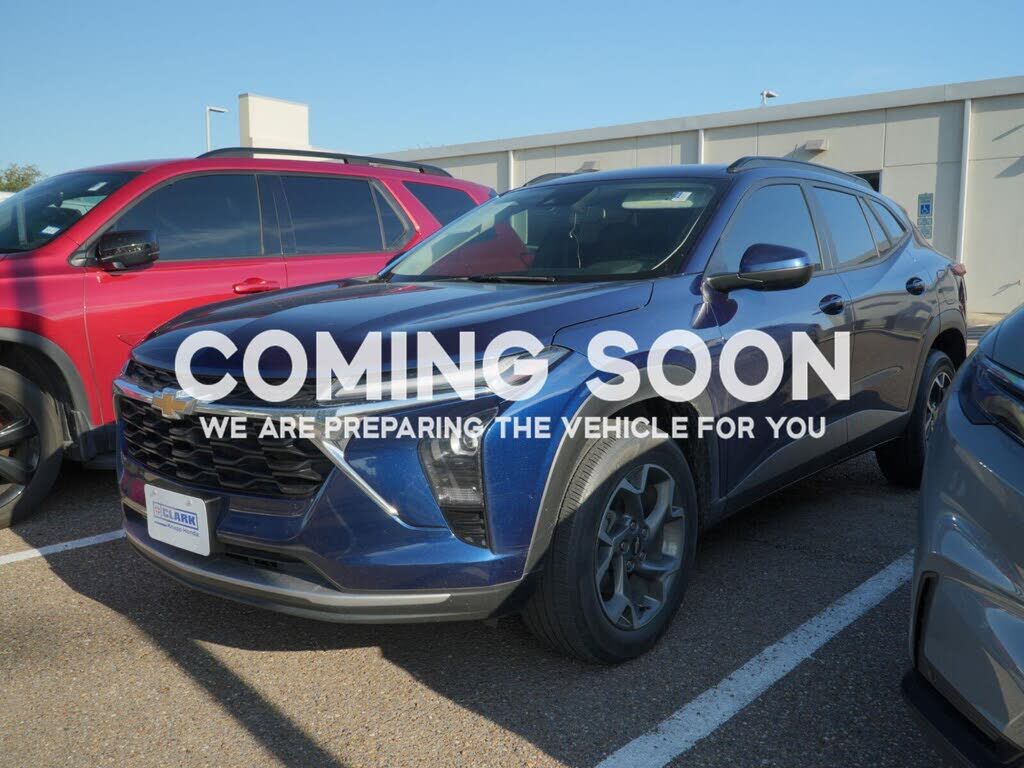 2024 CHEVROLET Trax