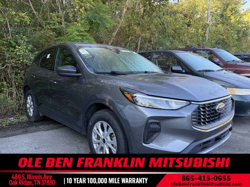 2025 FORD Escape