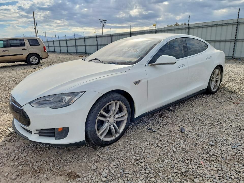 2013 TESLA Model S