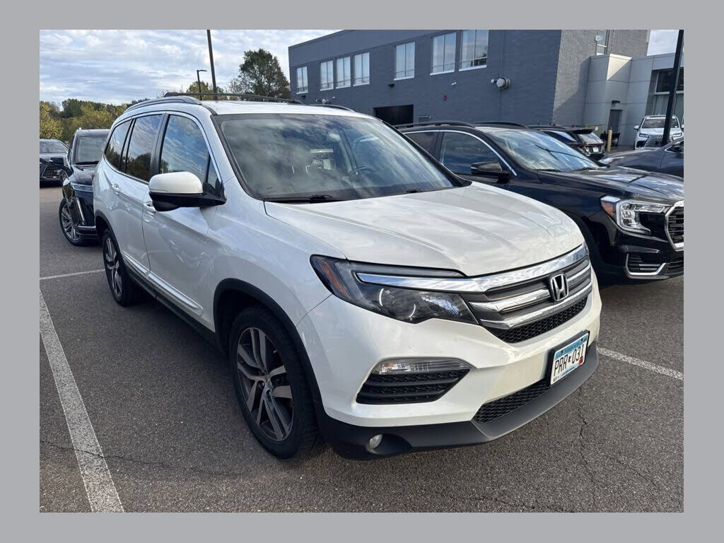 2017 HONDA Pilot