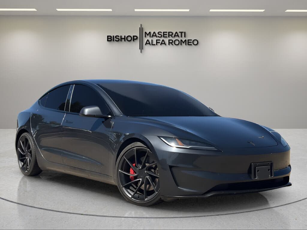 2024 TESLA Model 3