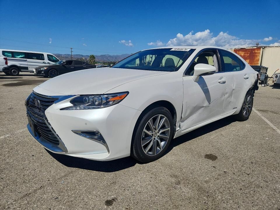 2017 LEXUS ES