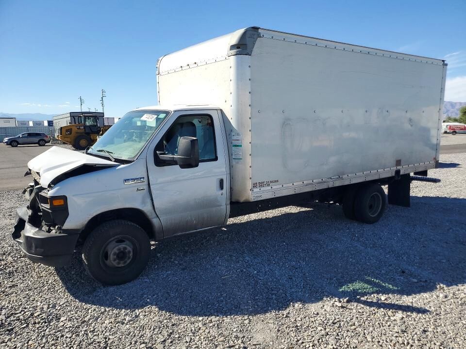 2012 FORD E-350