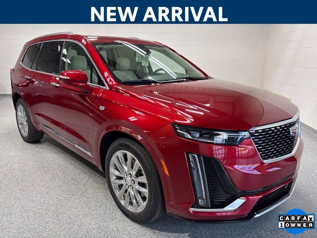 2025 CADILLAC XT6