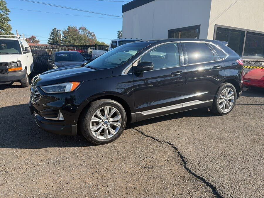 2019 FORD Edge
