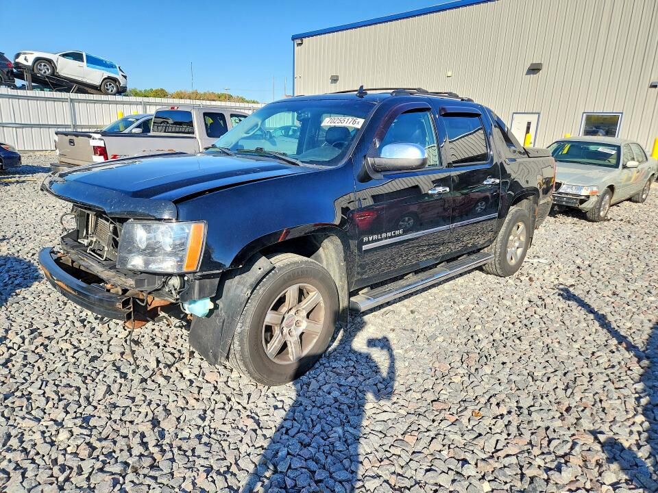 2013 CHEVROLET Avalanche