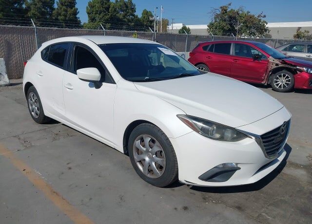 2016 MAZDA Mazda3