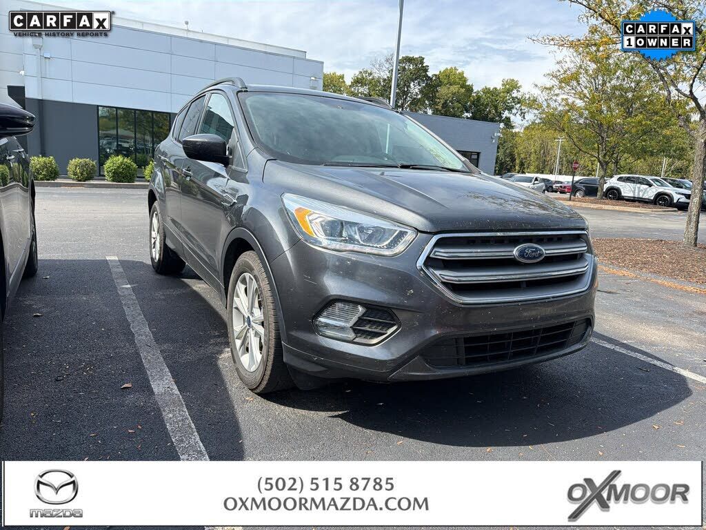 2017 FORD Escape