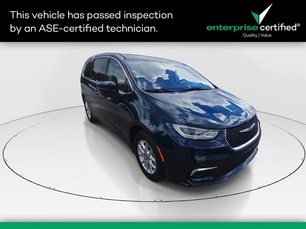 2023 CHRYSLER Pacifica