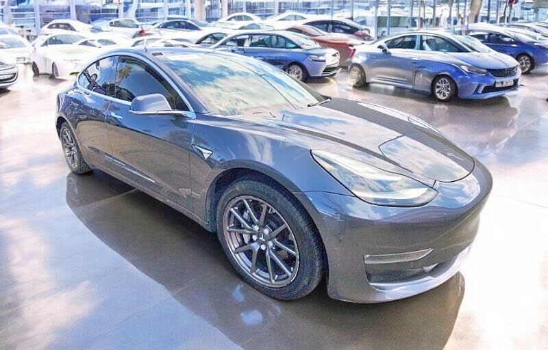 2018 TESLA Model 3