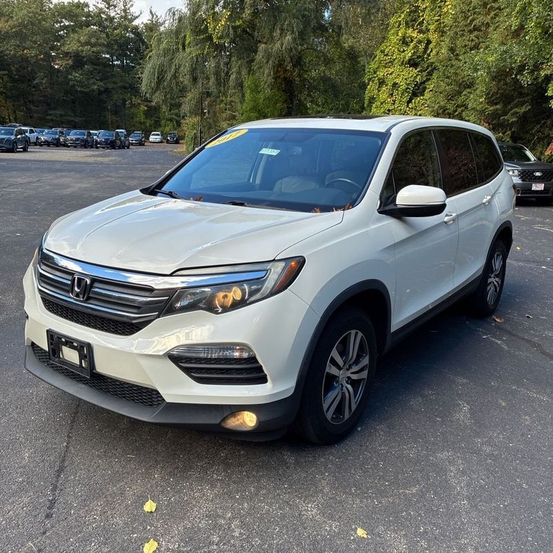 2017 HONDA Pilot