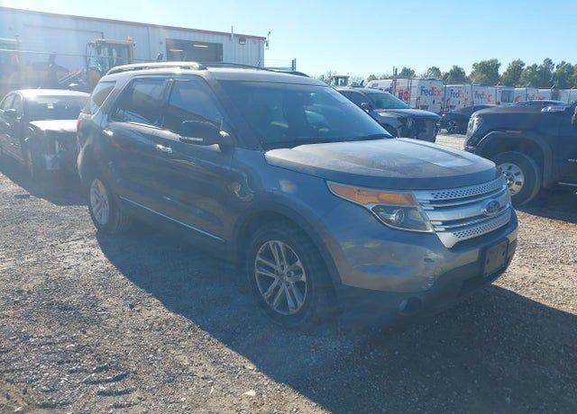 2011 FORD Explorer