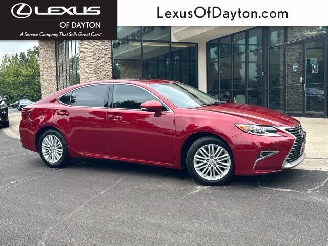 2018 LEXUS ES