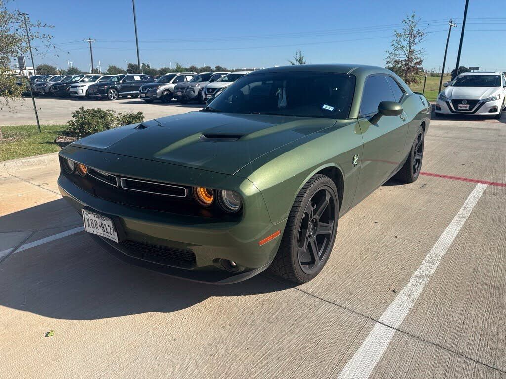 2019 DODGE Challenger
