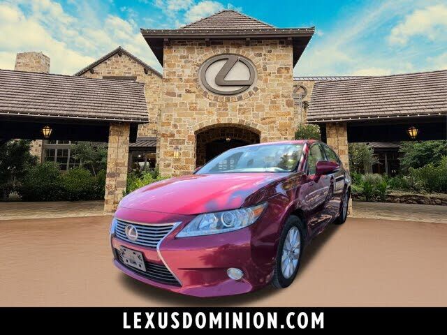 2013 LEXUS ES