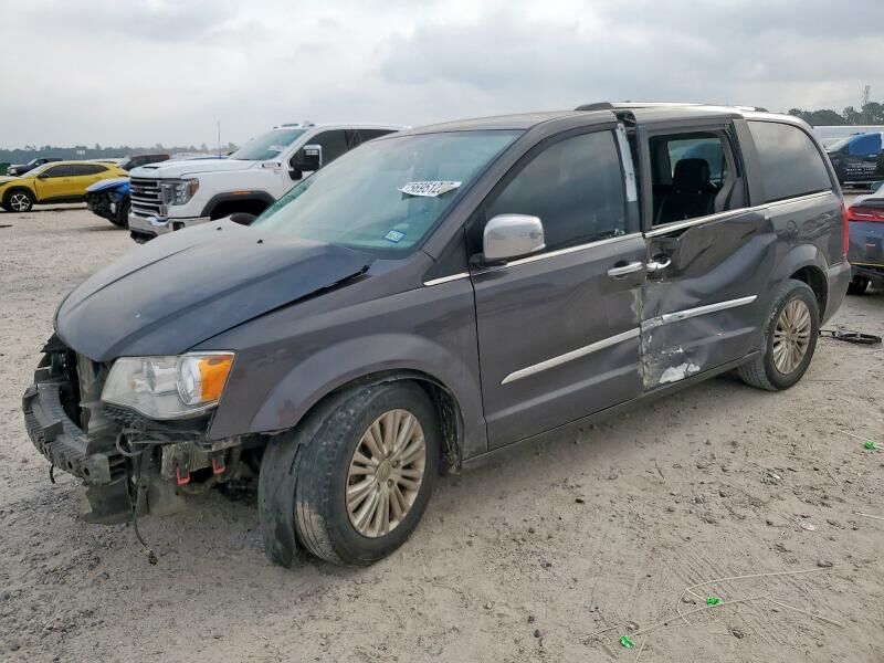 2016 CHRYSLER Town and Country