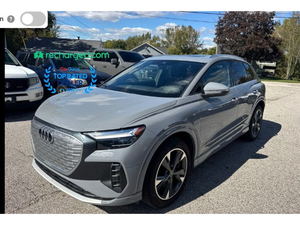 2022 AUDI Q4