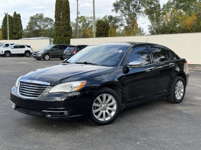 2013 CHRYSLER 200