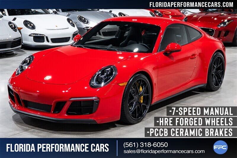 2019 PORSCHE 911