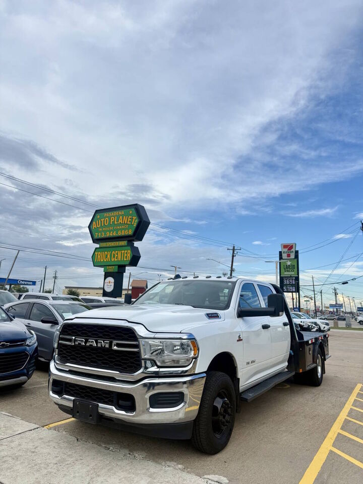 2022 RAM 3500