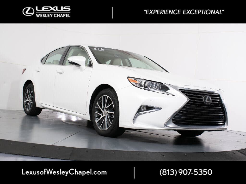 2018 LEXUS ES