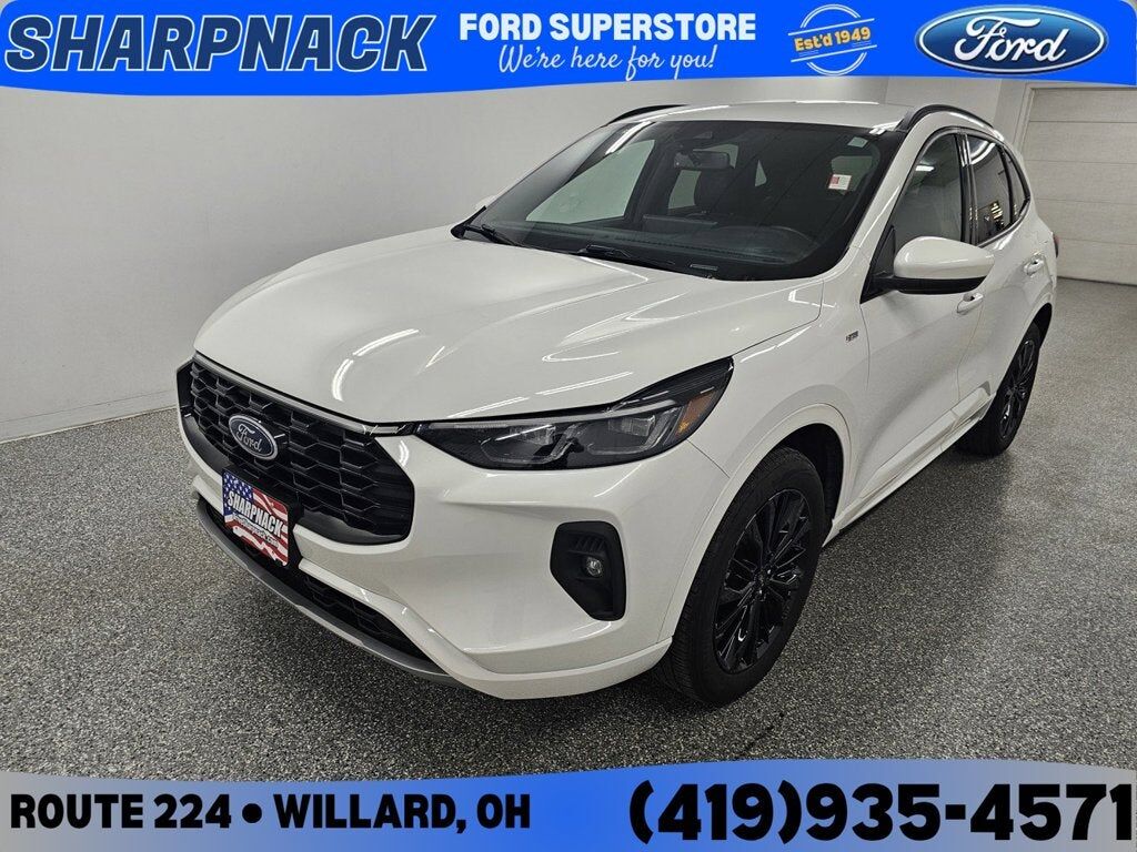 2025 FORD Escape