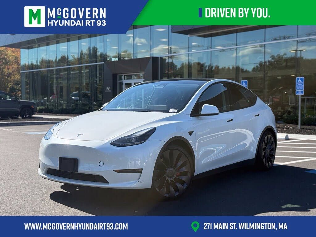 2023 TESLA Model Y