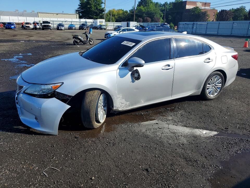 2015 LEXUS ES