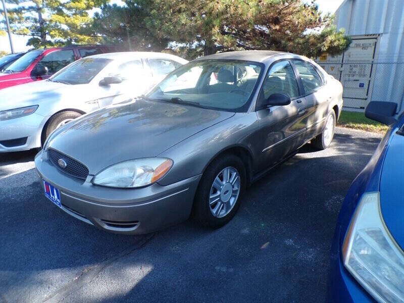 2006 FORD Taurus