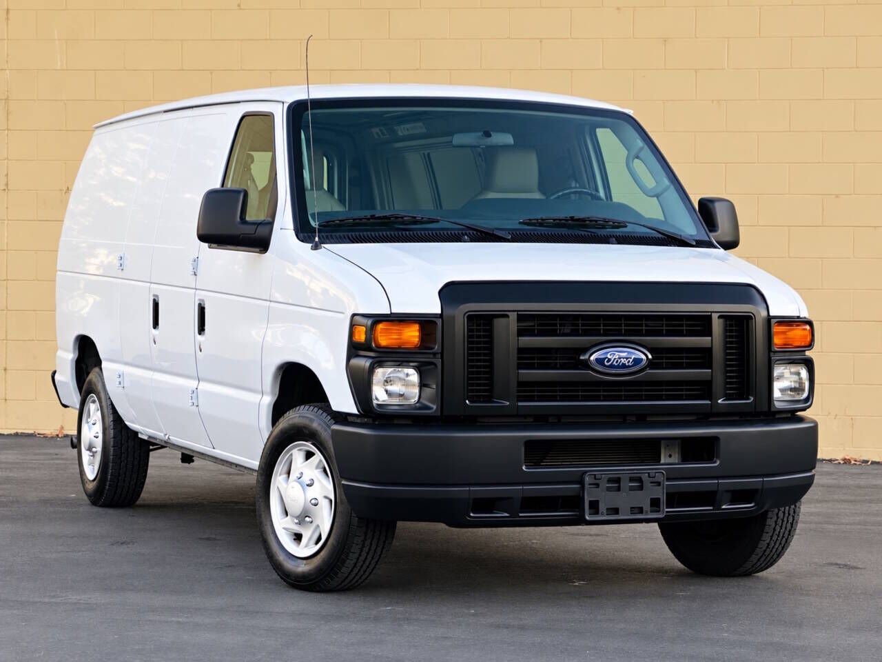 2014 FORD E-150