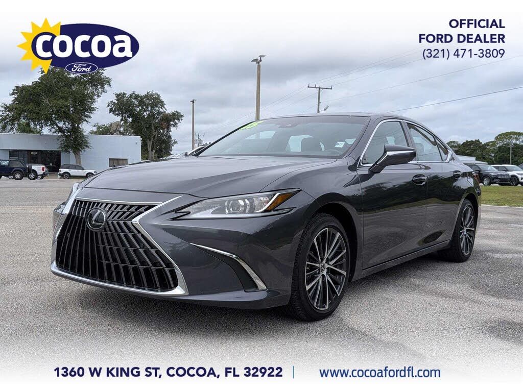 2025 LEXUS ES