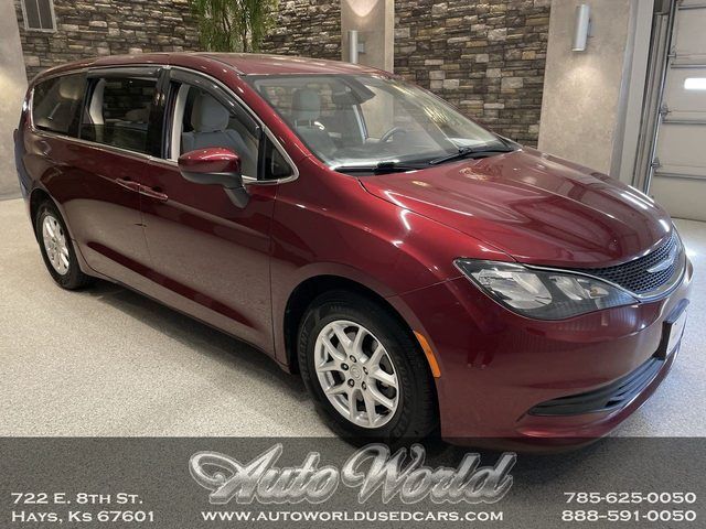 2017 CHRYSLER Pacifica