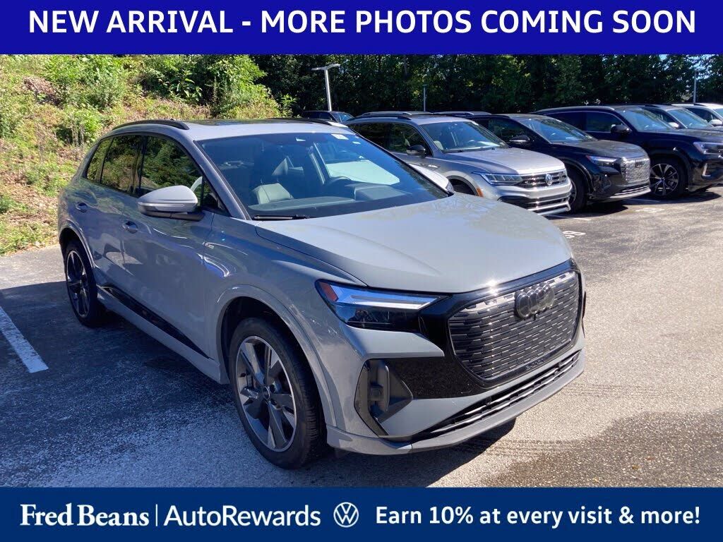 2023 AUDI Q4