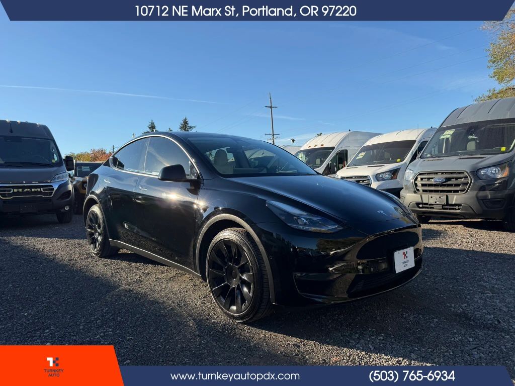 2022 TESLA Model Y