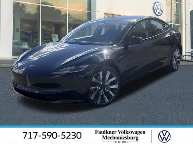 2025 TESLA Model 3